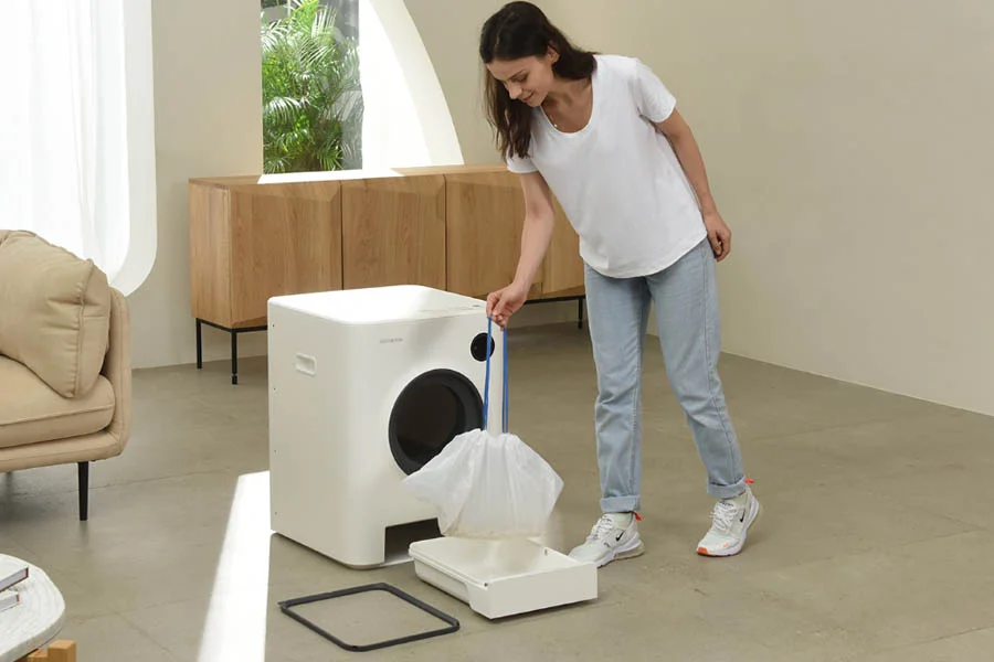 robot cat litter boxes